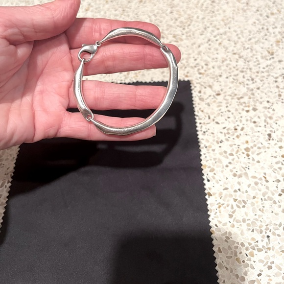 Solid silver designed bracelet - Picture 3 of 5